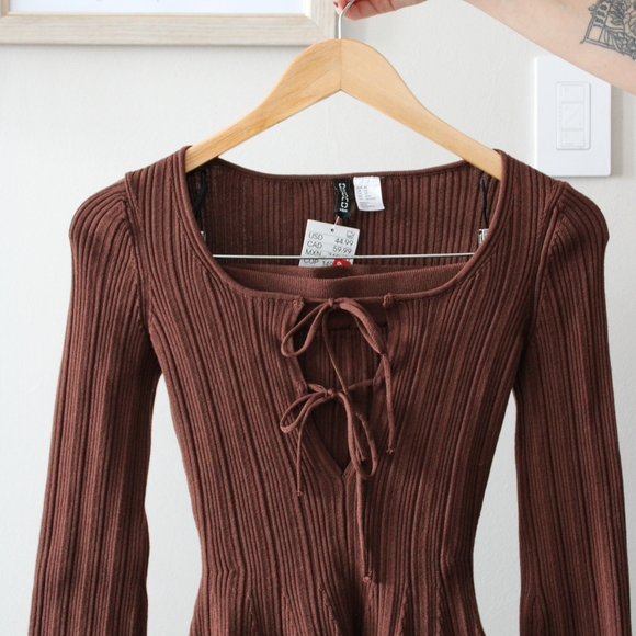 H&M Divided 2-Piece Set - Picture 12 of 14